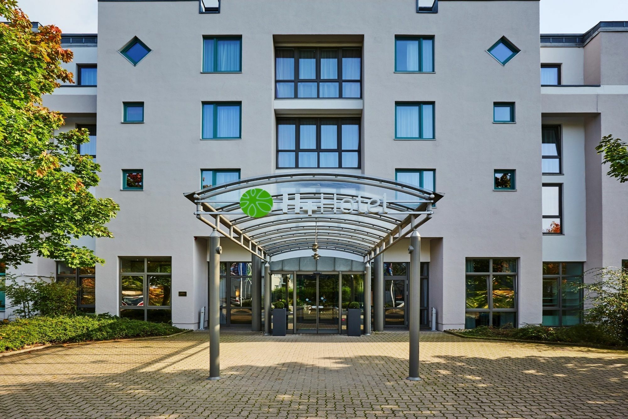 Hotel H+ 4*